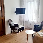 Green Apartment Fine For Couples Neukoelln